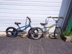 lot 94 image: Pair of Bikes