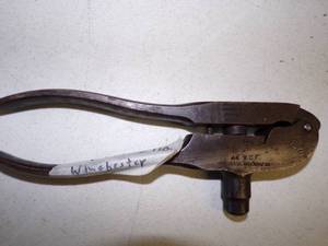 lot 31 image: Lead Bullet Mold 44 Winchester