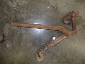lot 110 image: Chain Binder