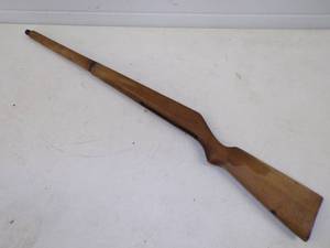 lot 115 image: Gun Stock