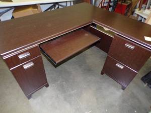 lot 158 image: Corner Desk