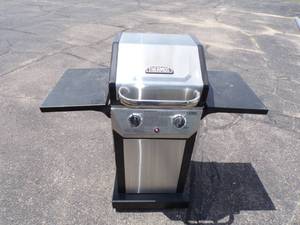 lot 166 image: Thermos Gas Grill