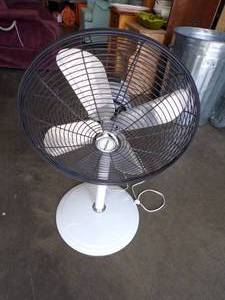 lot 170 image: Pedestal Fan