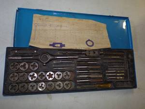 lot 194 image: Tap n Die Set