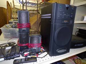 lot 206 image: DAEWOO Surround sound system