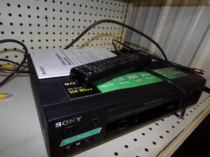 lot 208 image: Sony VCR