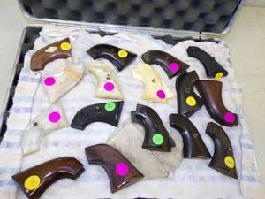 lot 211 image: Gun Case with Pistol Grips including Mother of Pearl Grips