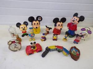 lot 213 image: Vintage Mickey Mouse and Disney Items
