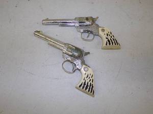 lot 252 image: Pair of Cap Guns