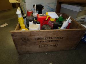 lot 259 image: Vintage High Explosive Box with supplies