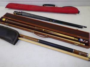 lot 276 image: 3 Pool Ques
