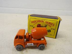 lot 299 image: Matchbox Series No 26 Cement Truck