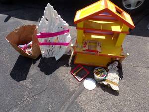 lot 303 image: Vintage Doll house with mountain castle and toys
