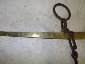 lot 322 image: Vintage Brass scale