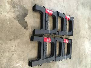 lot 28 image: 4 HUSKY 28 in. Folding Sawhorse (2-Pack)