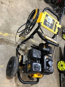 lot 45 image: DEWALT Pressure Ready 3400 PSI 2.5 GPM Cold Water Gas Powered Pressure Washer In working condition see pics 