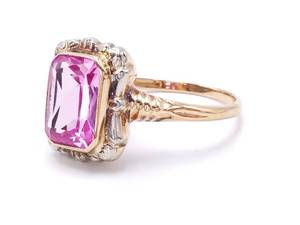 lot 24 image: Vintage Pink Sapphire Estate Ring in Yellow Gold $2950