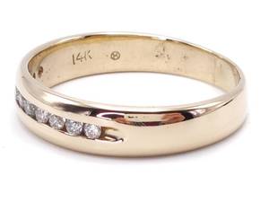 lot 73 image: High Polished, Beautiful Diamond Estate Band  Ring in 14k Yellow Gold $2875