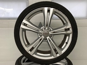 lot 1 image: (4) Audi A6 Wheels & Tires