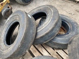 lot 15 image: (5) Unused Compactor  Roller  Equipment Tires