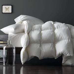 Legends Luxury Geneva Light Warmth White King Goose Down Comforter, C2S1-K-WHITE - NEW