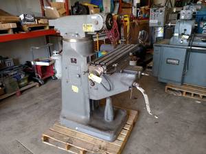 lot 205 image: Bridgeport Vertical Knee Mill, 9 x...