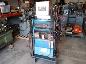 lot 201 image: Miller Syncrowave 351 Heli-Arc Weld...