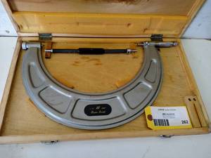 lot 262 image: Chuan 11-12 Micrometer...