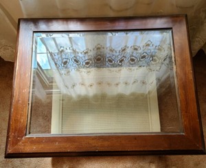 lot 49 image: AccentSide Table