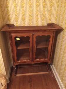 lot 129 image: Hutch Top