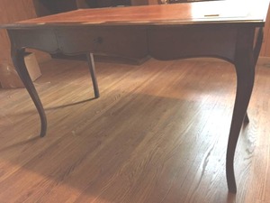 lot 180 image: Desk Made In Italy