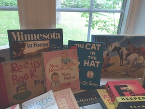lot 186 image: Assorted Books