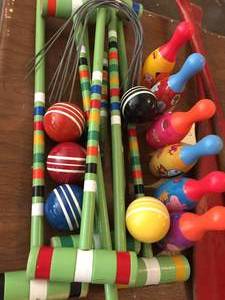 lot 238 image: Vintage Croquet and 36 inch Youth Paddles
