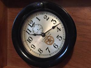 lot 242 image: Nautical Rope Ball and Port Hole Clock
