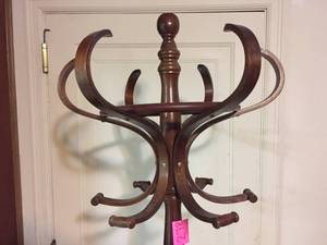 lot 278 image: Floor Coat Rack