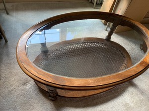 lot 14 image: Oval Glass Top Table