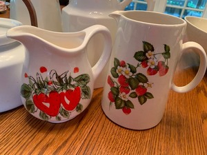 lot 30 image: Coffee Urns, Pitchers