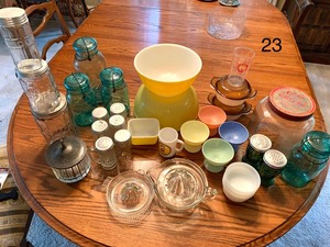 lot 23 image: Vintage Vintage Fun Vintage Kitchen Items