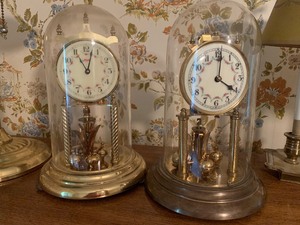lot 170 image: Assorted Clocks And Lamps