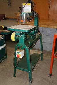 lot 13 image: Powermatic 95 24 Scroll Saw on Stand