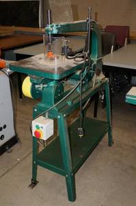 lot 15 image: Powermatic 95 24 Scroll Saw on Stand
