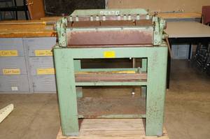 lot 19 image: Pexto PX24-A 16 Gauge 24 Metal Finger Brake