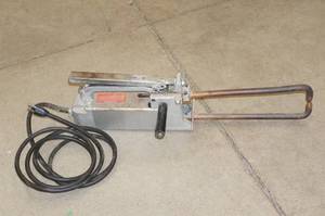 lot 27 image: Miller MSW-41 Portable Spot Welder