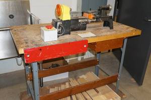 lot 38 image: PSI Carba-Tec CML3XL 14 HP Lathe on Table