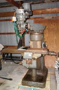 lot 22 image: Bridgeport Vertical Mill