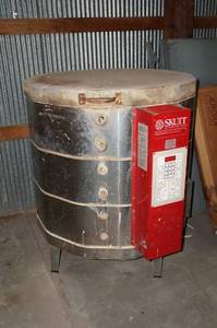 lot 40 image: Skutt KM1227-PK Electric Kiln