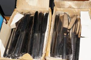 lot 96 image: Table Knives