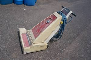 lot 117 image: Advance 28 Wide Commercial Vacuum