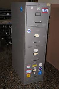 lot 154 image: 4 Drawer File Cabinet
