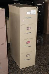 lot 161 image: 4 Drawer File Cabinet